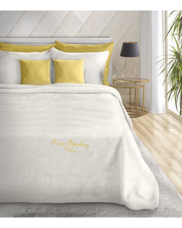 Koc akrylowy PIERRE CARDIN Clara 160x240 kremowy Eurofirany Koc akrylowy PIERRE CARDIN Clara 160x240 kremowy Eurofirany