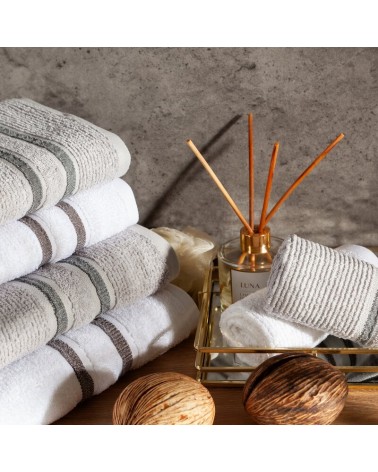 Ręcznik bawełna 50x90 Dina granatowy Eurofirany