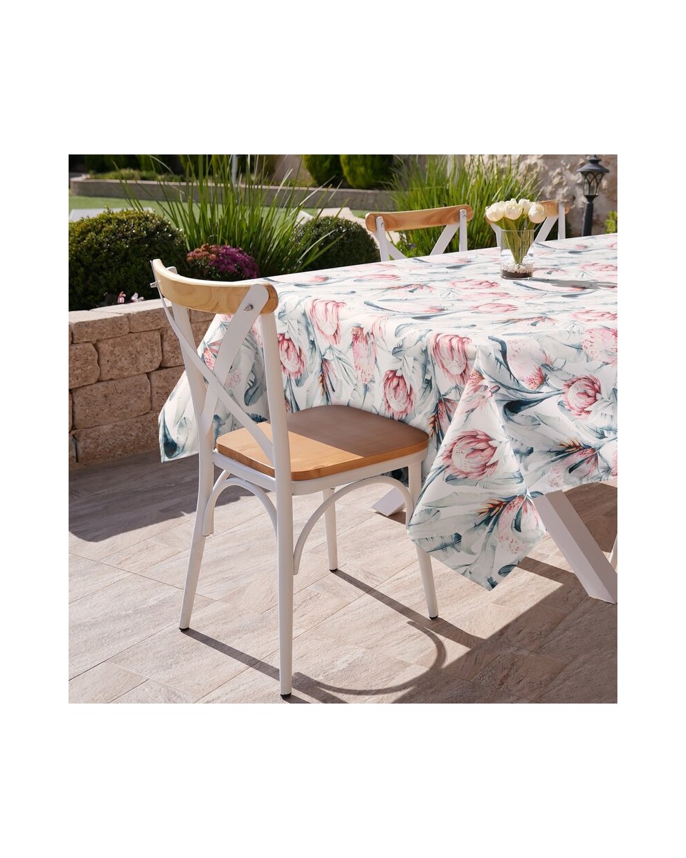 Obrus ogrodowy wodoodporny 140x220 Garden 32G biały/niebieski Eurofirany