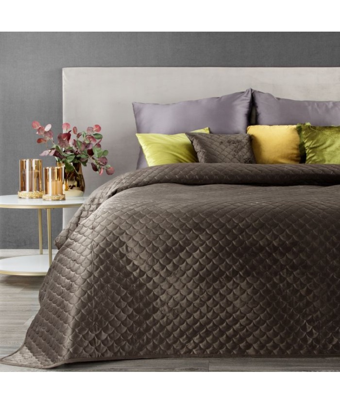 Narzuta velvet Ariel 220x240 brązowa Eurofirany Narzuta velvet Ariel 220x240 brązowa