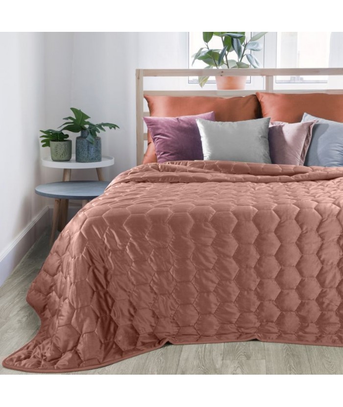 Narzuta velvet Greg 220x240 ciemnoróżowa Eurofirany Narzuta velvet Greg 220x240 ciemnoróżowa