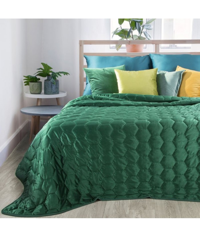 Narzuta velvet Greg 220x240 ciemnozielona Eurofirany Narzuta velvet Greg 220x240 ciemnozielona