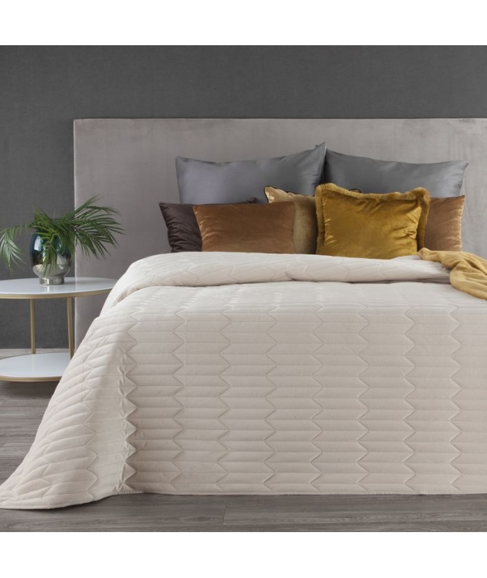 Narzuta velvet Sofia 1 170x210 kremowa Eurofirany Narzuta velvet Sofia 1 170x210 kremowa